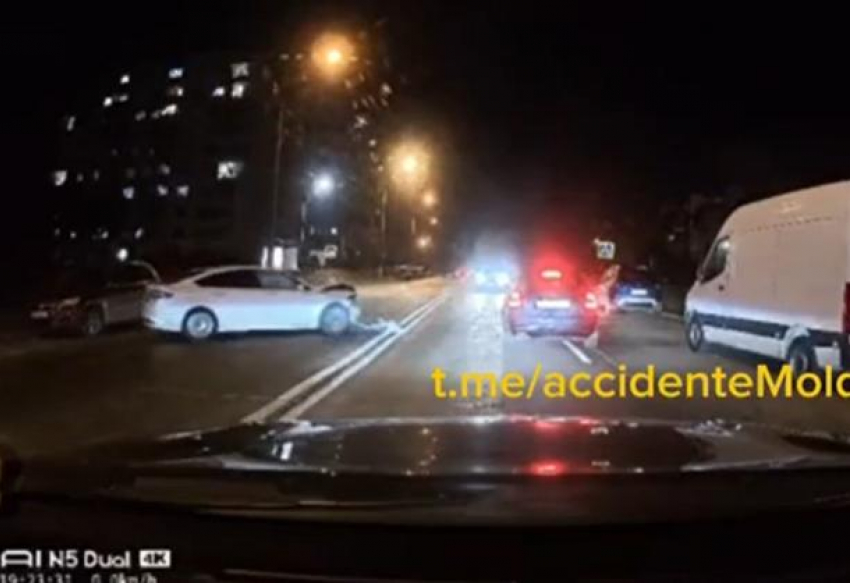 В Кишинёве пьяный водитель устроил серьёзное ДТП: пострадала 13-летняя девочка