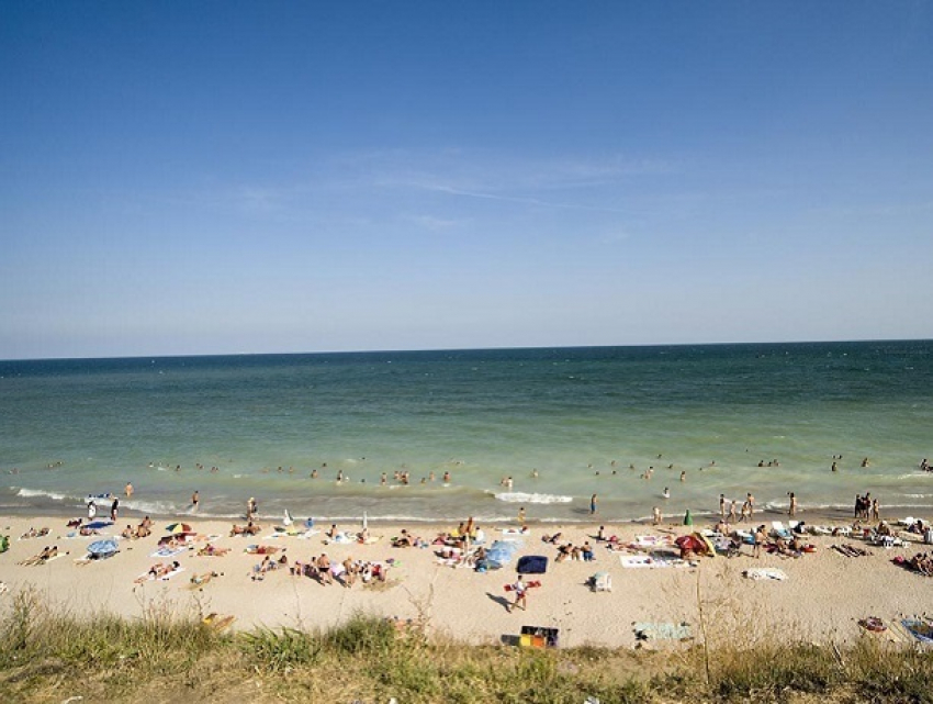 Пляжи Румынии из-за резко ухудшившейся погоды объявили закрытыми