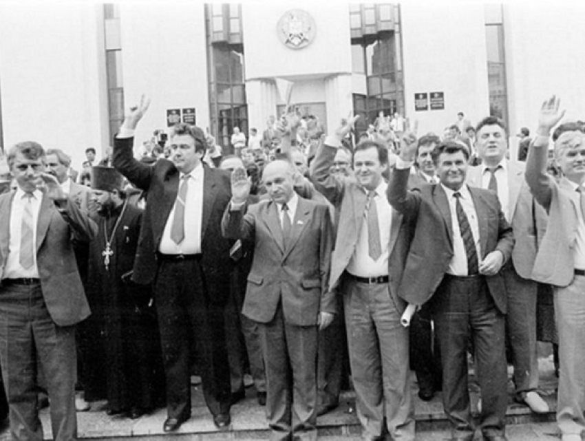 20 мая 1989 - Народный Фронт Молдовы у истоков русофобии и попыток румынизации общества