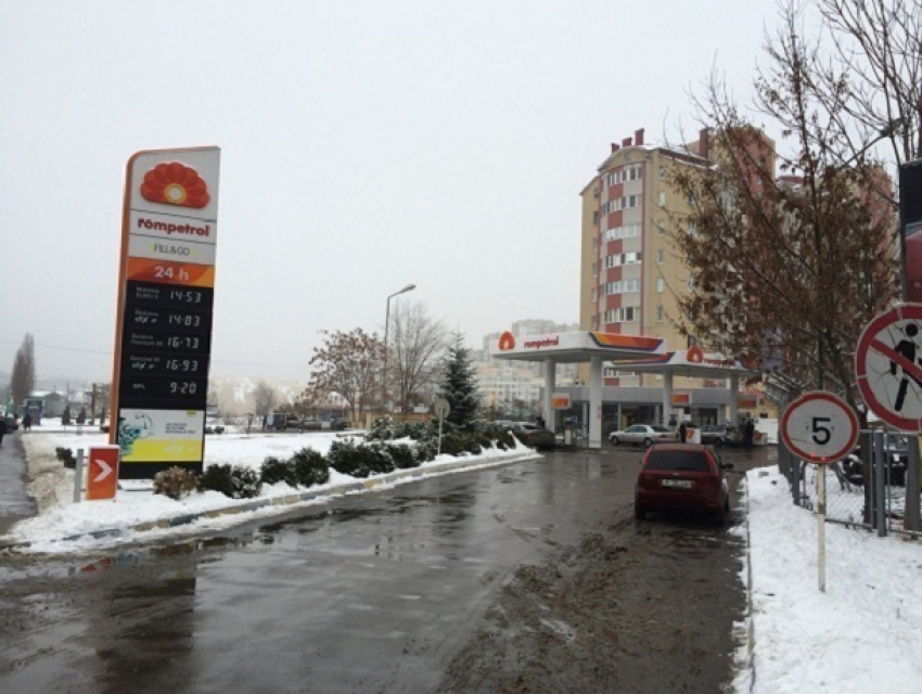 Цены на бензин и дизтопливо в Молдове значительно подняли