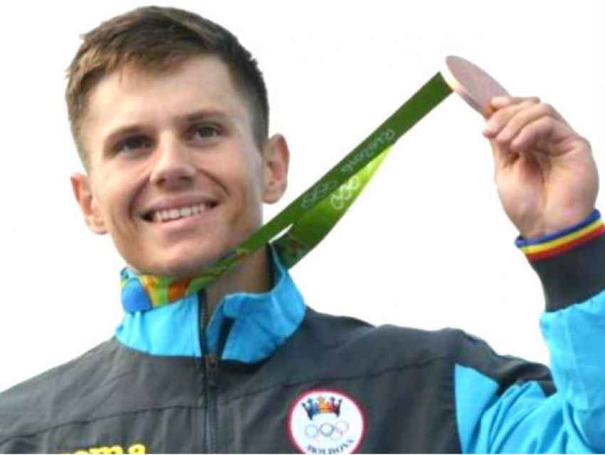Олимпийскую медаль отобрали у молдавского спортсмена и вручили удивленному россиянину