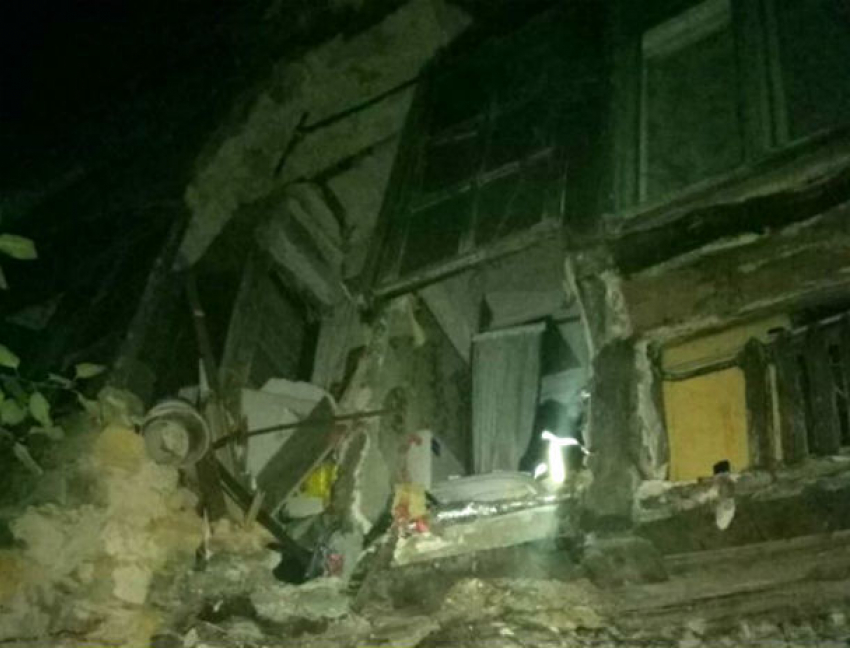 Злополучный двухэтажный дом обрушился в Одессе: пострадавшие обвиняют власти