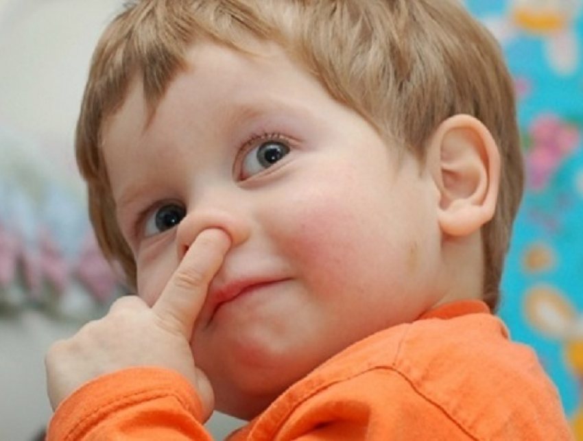 В Кишиневе врачи обнаружили в носу 4-летнего малыша огромный предмет