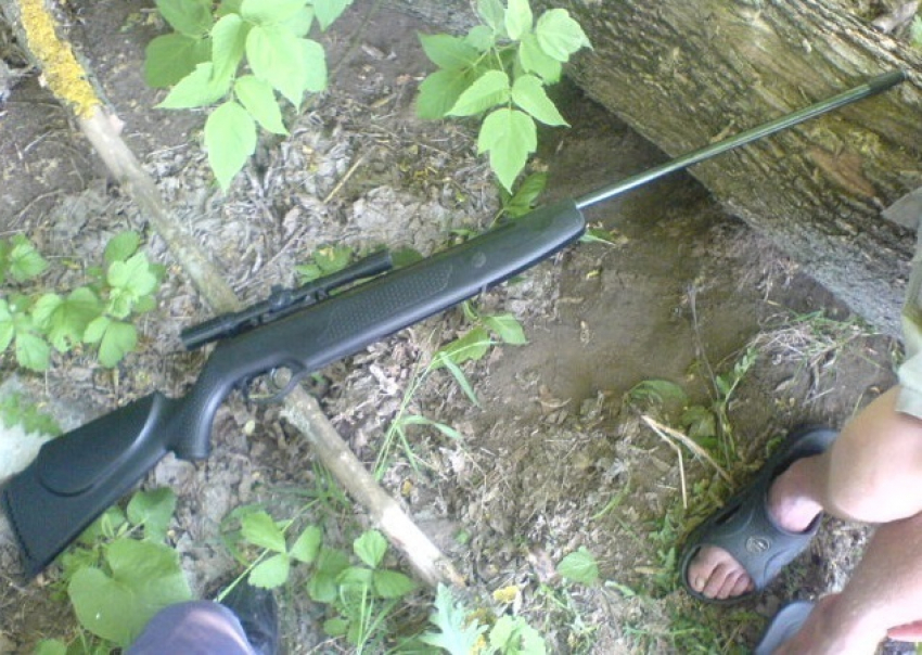 Молдаванин в Парме устроил в парке стрельбу из пневматической винтовки