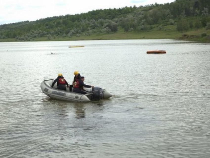 Труп убитого охранника озера случайно обнаружил местный житель в Резинском районе 