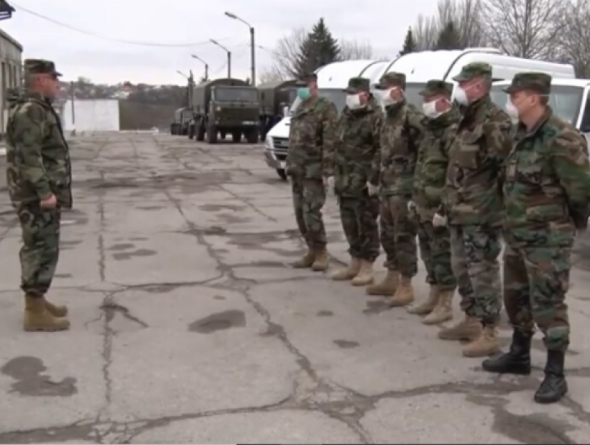 Военные берут на себя развоз медперсонала инфекционных больниц Кишинева
