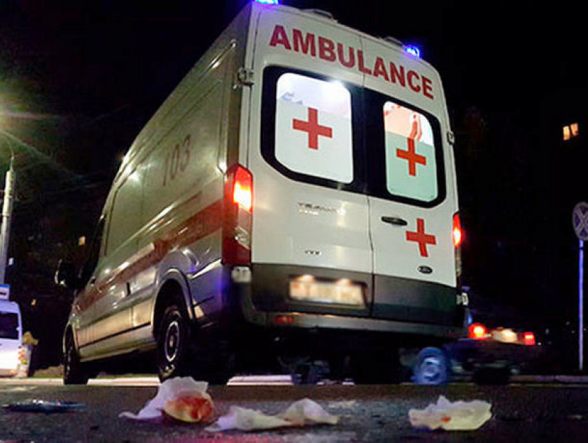 Пассажирка такси пострадала в результате аварии на перекрестке в Рыбнице