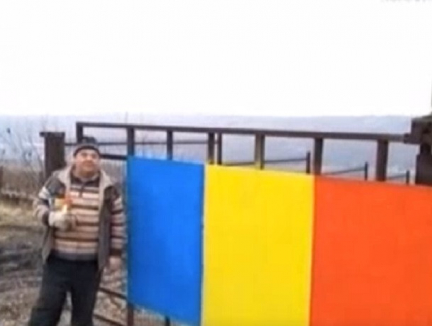Жительницу Дурлешт оштрафовали за вывешивание румынского флага