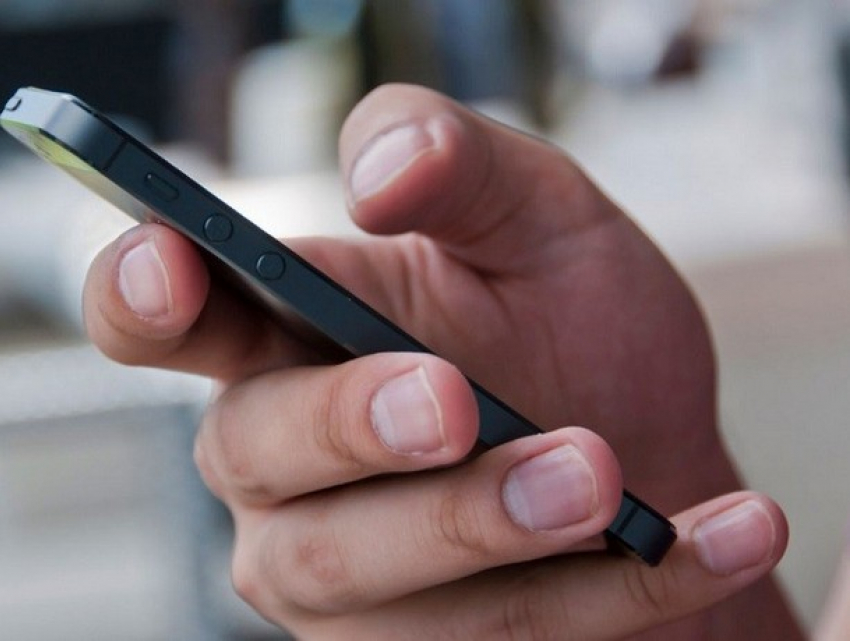 Правительство Молдовы рассылает людям SMS по поводу коронавируса