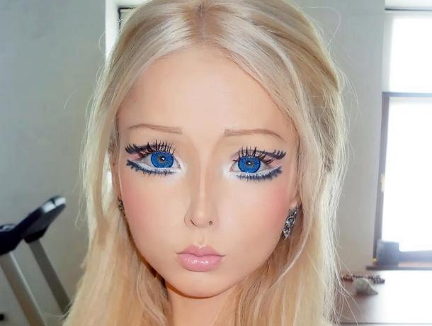 Барби уже 37: как выглядит и чем живет «живая кукла» Валерия Лукьянова