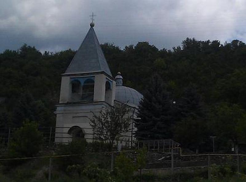 Церковь святого Архистратига Михаила в Строенцы.jpg