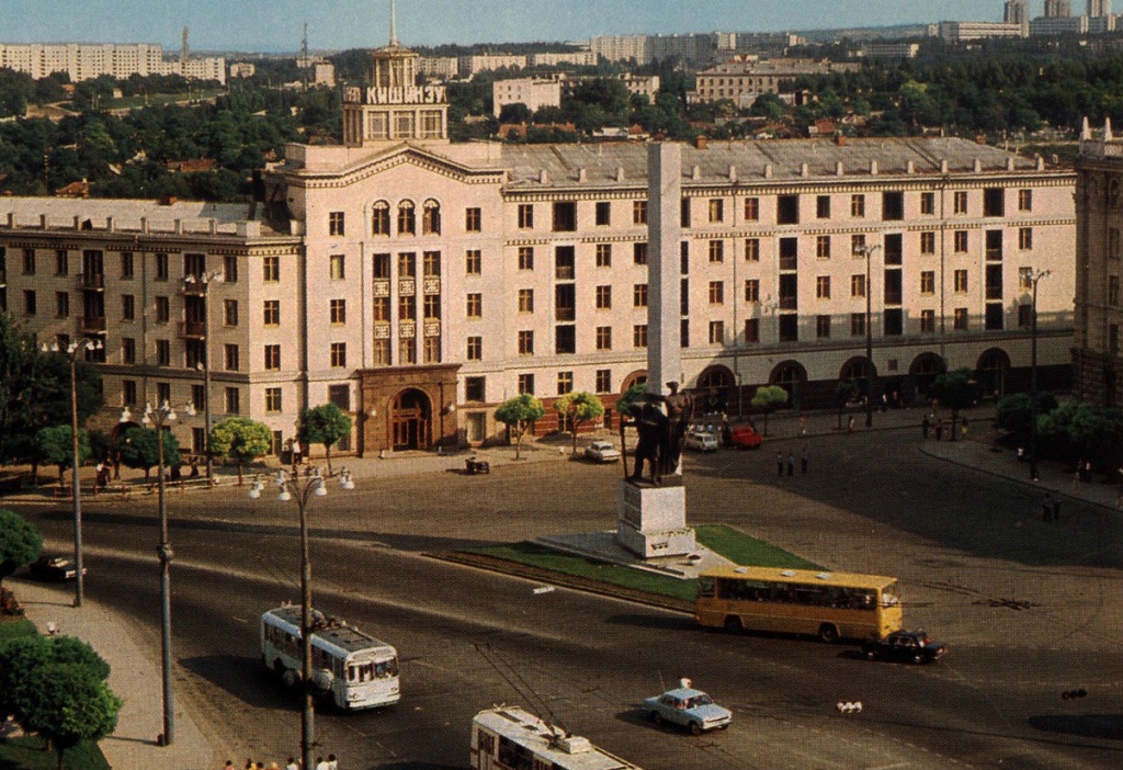 3_Гостиница Кишинэу 1980 г.jpg