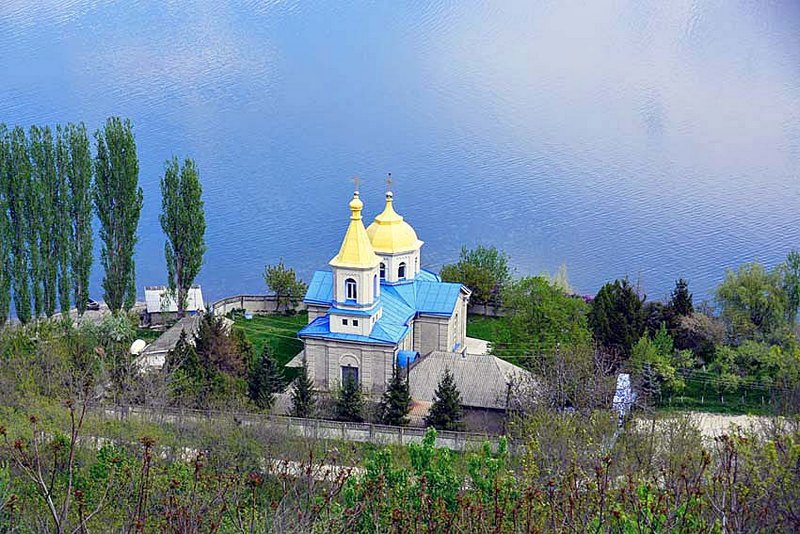 церковь Святого Николая.jpeg