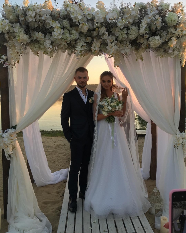 Невеста стала звездой Сети после эпичного видео со своей свадьбы — Школа стиля