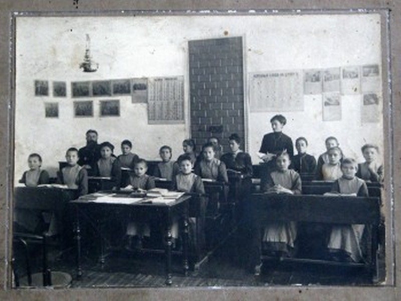 Приют Бальша (1895).jpg
