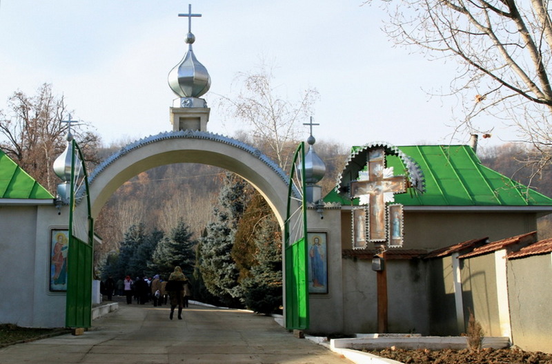 monastyri_japka_017.jpg
