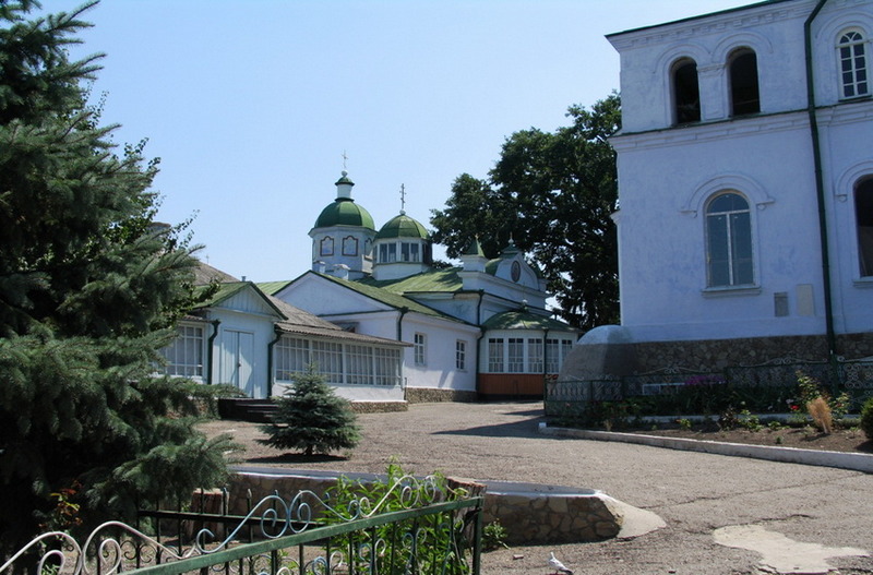 monastyri_japka_06.jpg