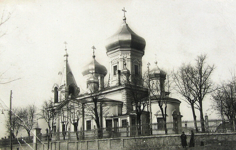 Чуфлинская церковь (фотография межвоенного периода).jpg