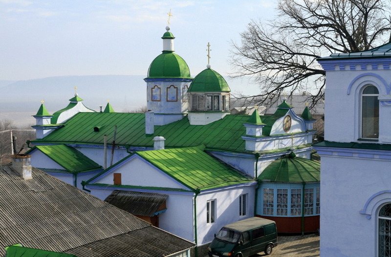 monastyri_japka_07.jpg