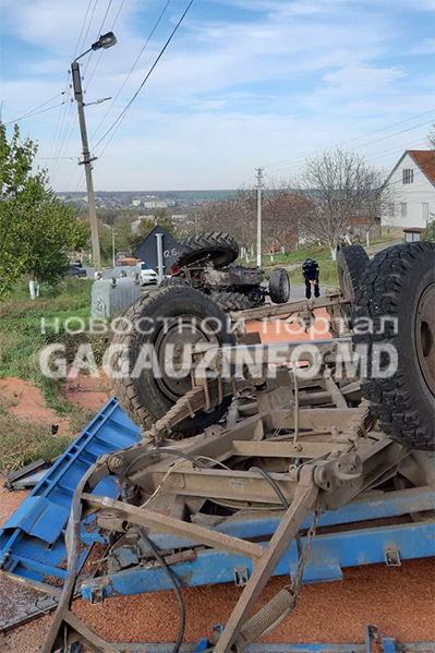 tractor.jpg